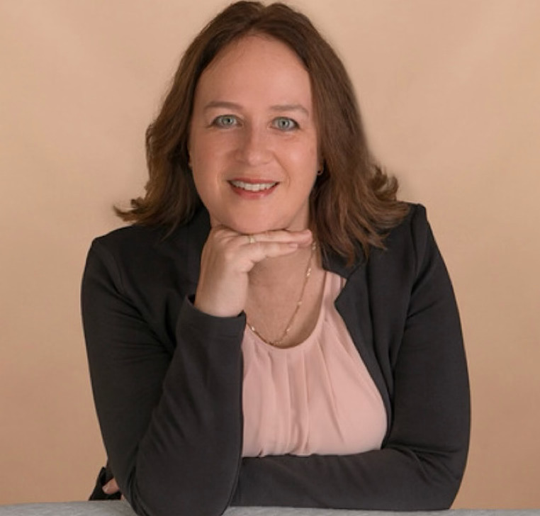 Elena Heinz - Coach für Stressbewältigung und emotionale Transformation